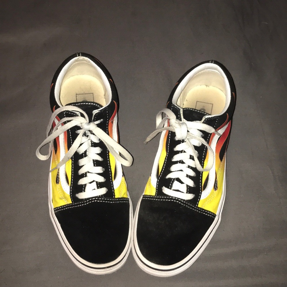 Old Skool Flame Black And White Skate Shoes